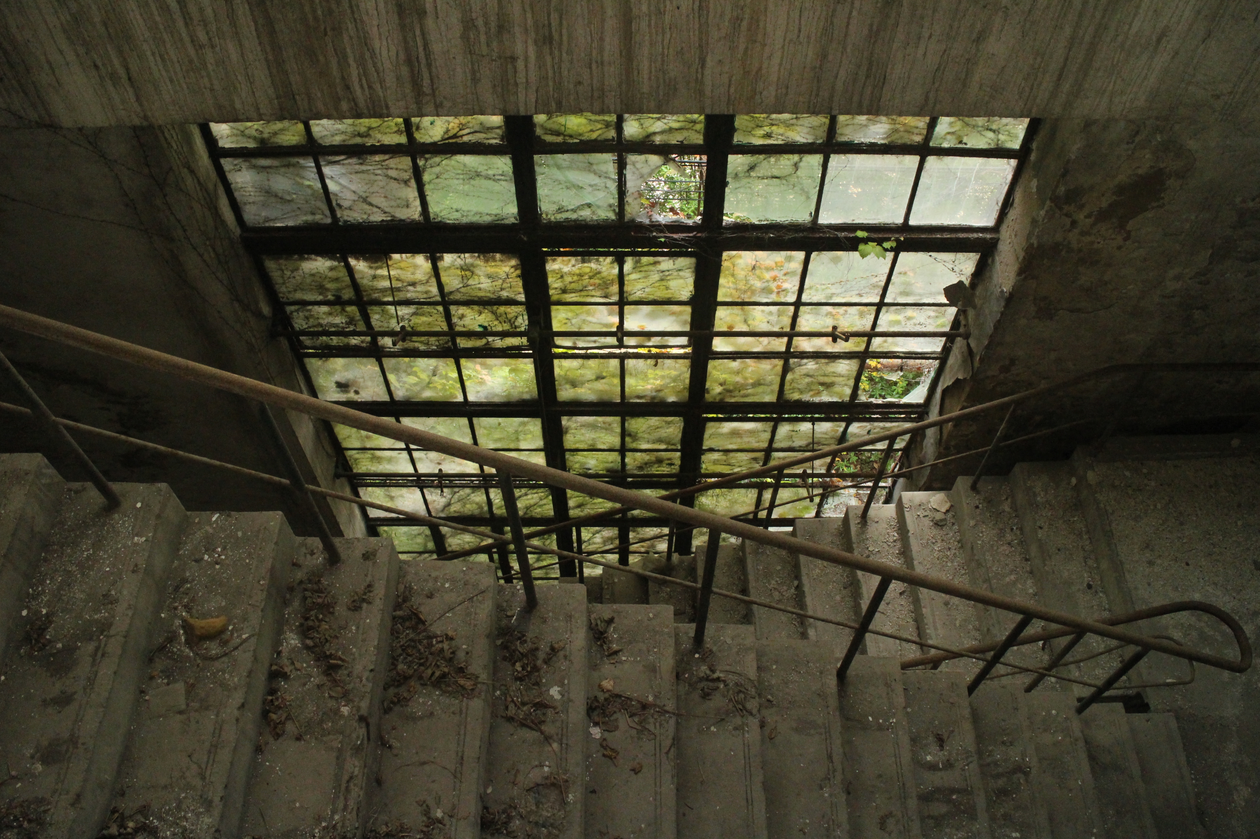 Featured image of post OpenWrt 在 ProxmoxVE 上的安装和基本配置